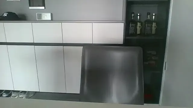 Offline nole_china7 on StripChat