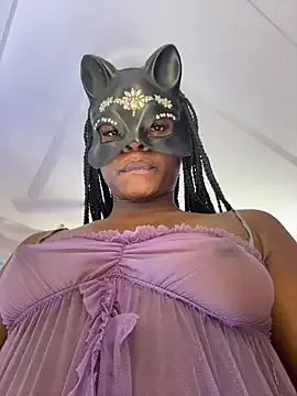 Nottynadiaa on StripChat