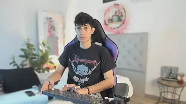 NovaaWheler on StripChat