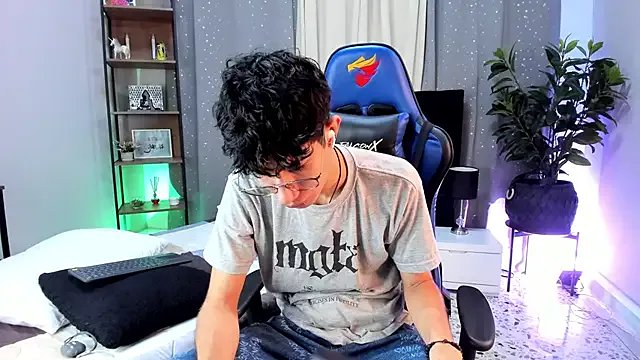 NovaaWheler on StripChat