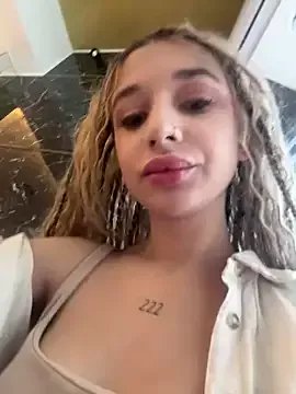 OdetteMason on StripChat