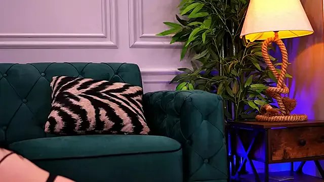 OdetteMason on StripChat