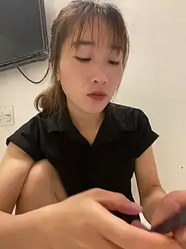 Offline oneyou_400 on StripChat