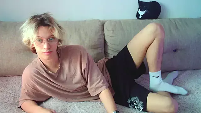 Offline Ostin_meow on StripChat