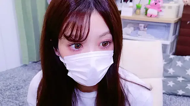 Group oxo_yuna_oxo on StripChat