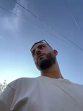 Offline Pablo_Hornyguy95 on StripChat