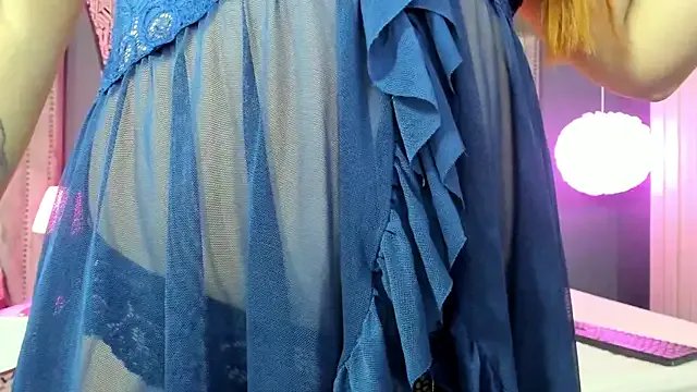 Pamela_Johnsonn on StripChat