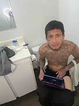 Offline Papinine6 on StripChat