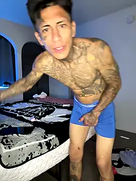 Offline Papinine6 on StripChat