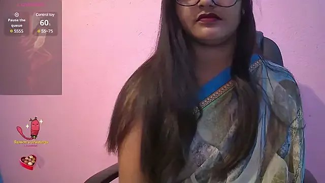 Pari-new on StripChat