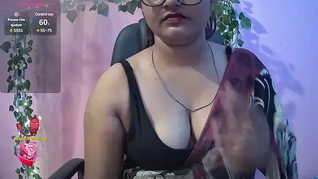 Pari-new on StripChat