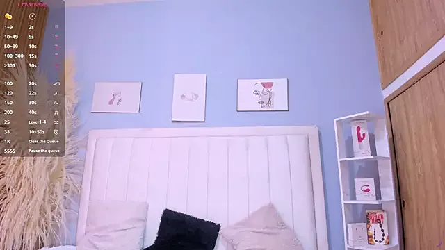 Offline Paula-Brown1 on StripChat