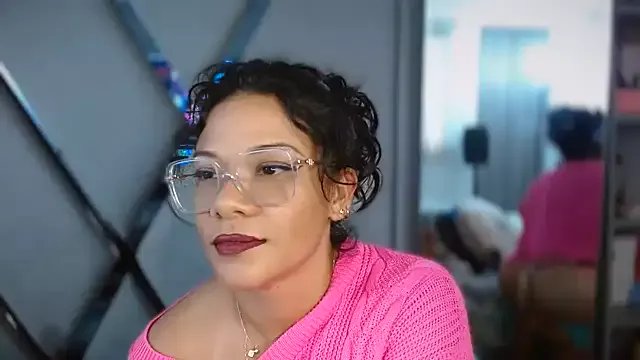 paula_daniela1 on StripChat