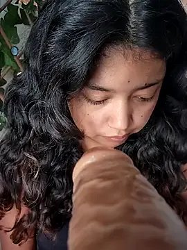 Peach_Girll on StripChat