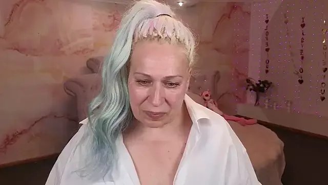 Penelope_Pinky on StripChat