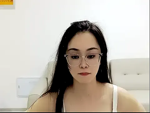 Offline penny996 on StripChat