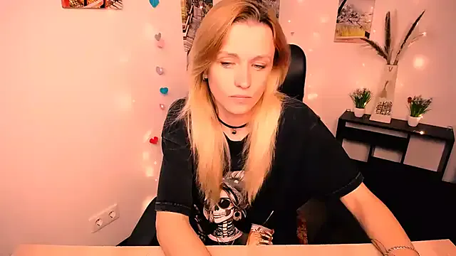 PeppyMia on StripChat 