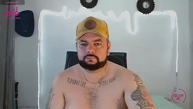 Offline perverseveteranmanxxx on StripChat