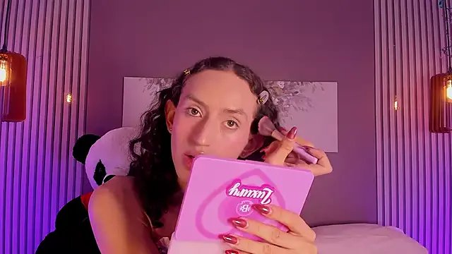 pinky_peach on StripChat