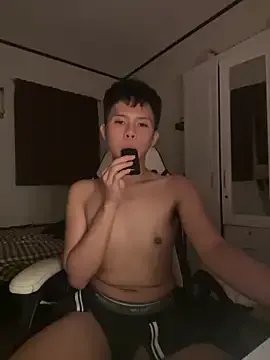 Plaxtique on StripChat