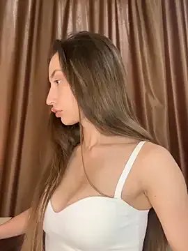 Polli_Kiss on StripChat