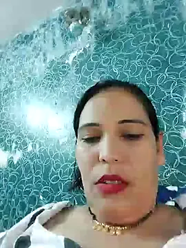 Poojabhabi101 on StripChat 