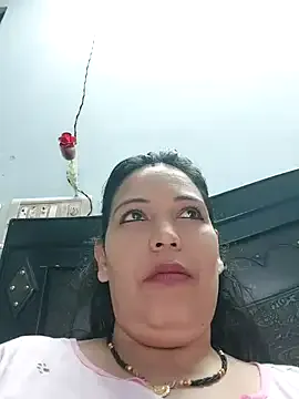 Poojabhabi101 on StripChat 