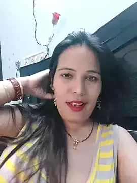 Poojabhabi101 on StripChat 
