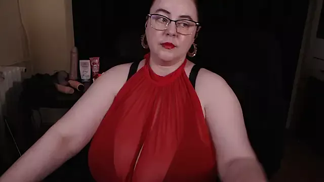 Offline poshmistress on StripChat