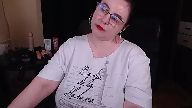 Offline poshmistress on StripChat