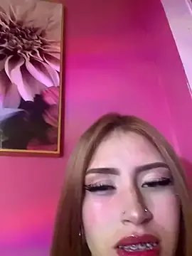 PrettyAshley_ on StripChat