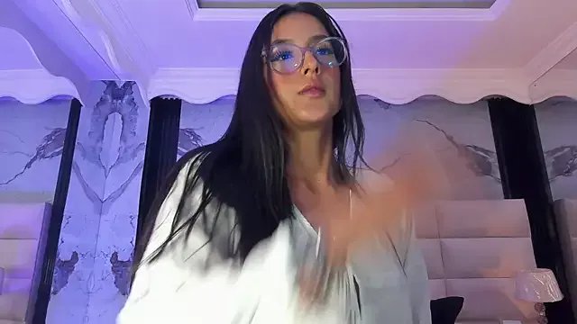 Princess_Violett on StripChat