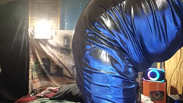 Offline PropertyAndBiker on StripChat