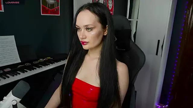 QueenAliss on StripChat 