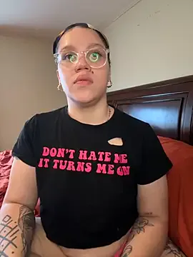 Offline QueenNuttCollector on StripChat