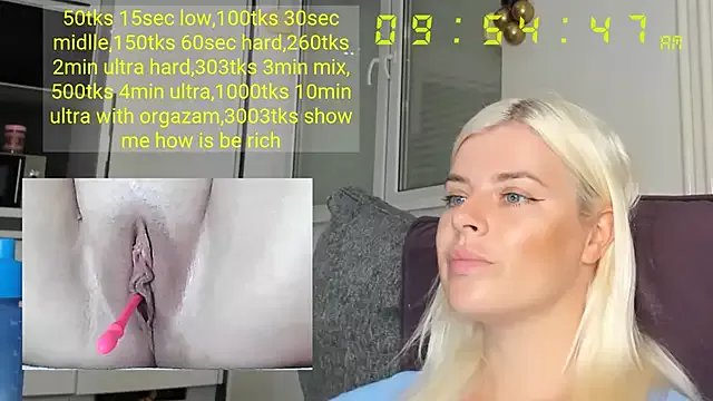 queenofthenighttt on StripChat