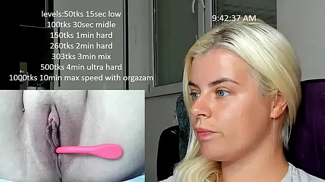 queenofthenighttt on StripChat