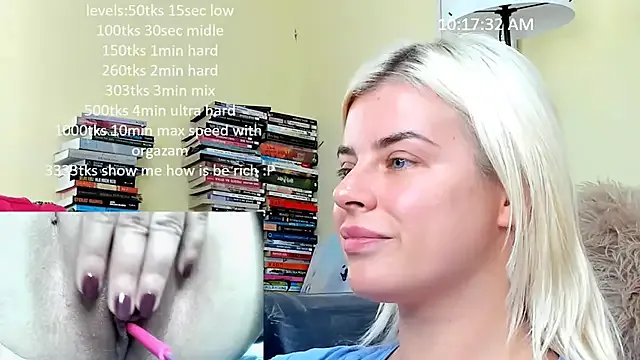 queenofthenighttt on StripChat