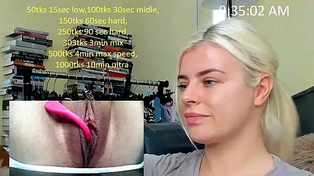 queenofthenighttt on StripChat