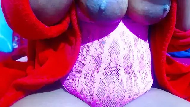 Queenofthenightx on StripChat