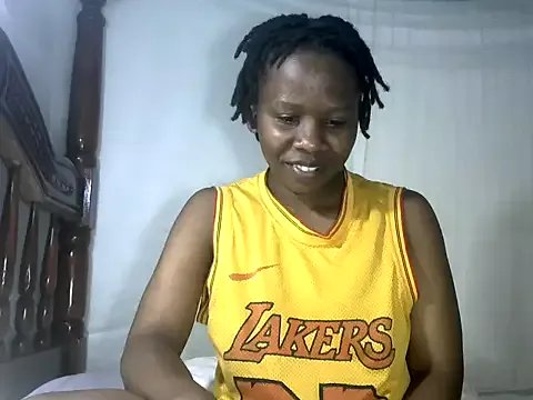 Queentesi on StripChat