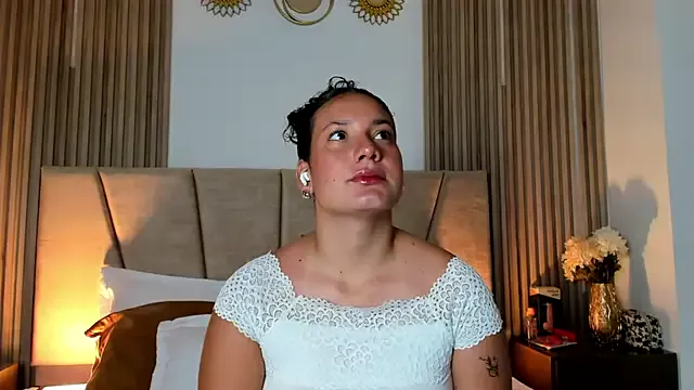 Offline Rachell_Jamess on StripChat