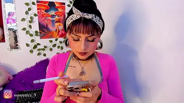 Rainnbow_ on StripChat