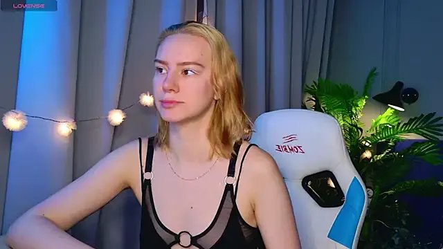 Ramona___ on StripChat