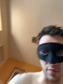 Offline Raveman on StripChat