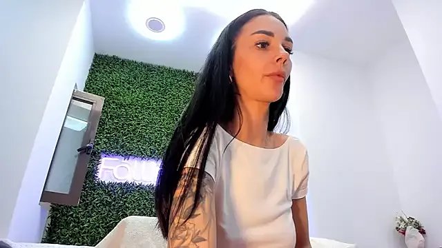 realhotfallingdevil on StripChat