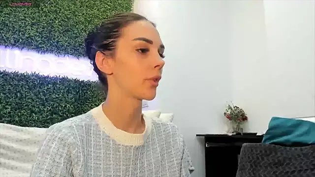 realhotfallingdevil on StripChat