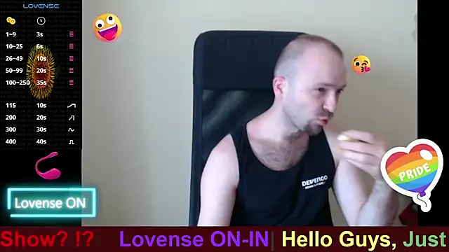 Offline RealManHaveHairy on StripChat