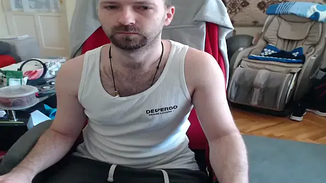 Offline RealManHaveHairy on StripChat