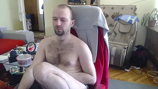 Offline RealManHaveHairy on StripChat